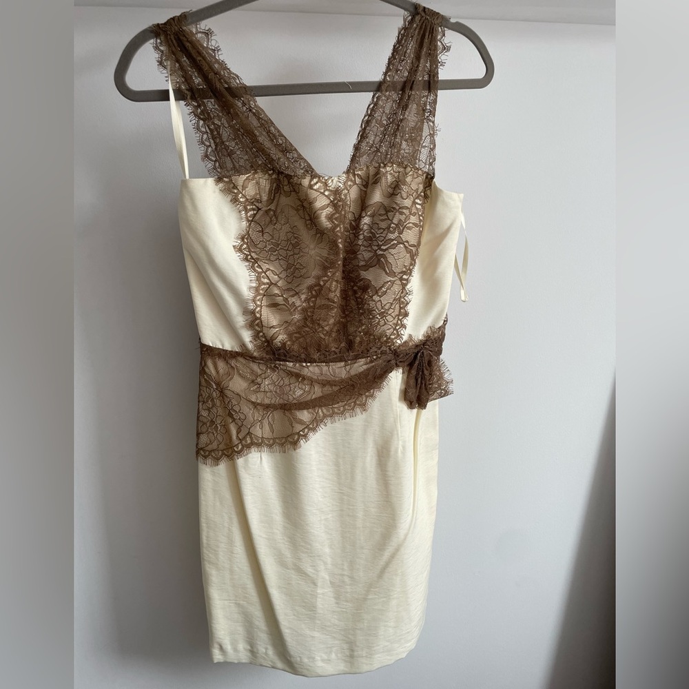 Antonio Melani dress Size 2 Beige Ivory Lace